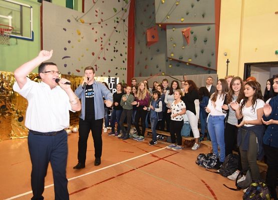 Eurowizja z ,, Erasmus+” grafika