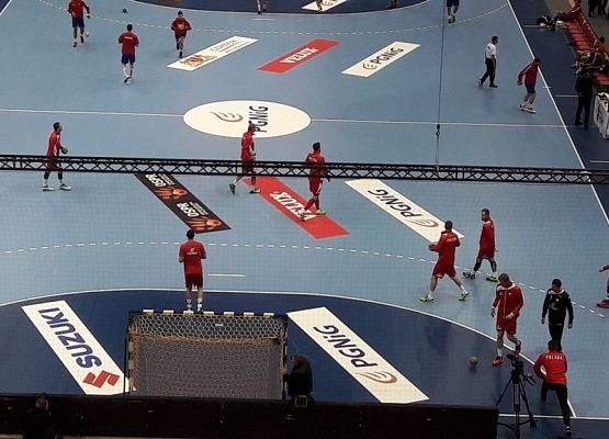 Czwartkowy wieczór w Ergo Arenie. Mecz Polska - Serbia grafika