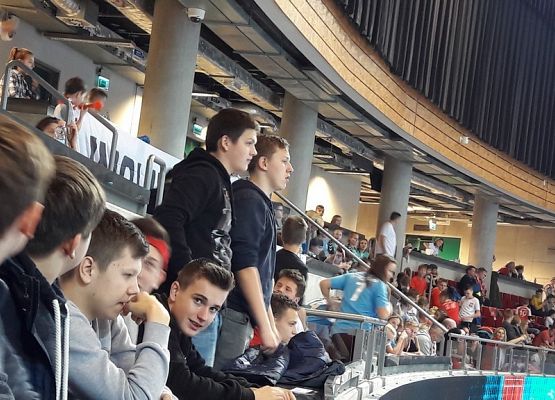 Czwartkowy wieczór w Ergo Arenie. Mecz Polska - Serbia grafika