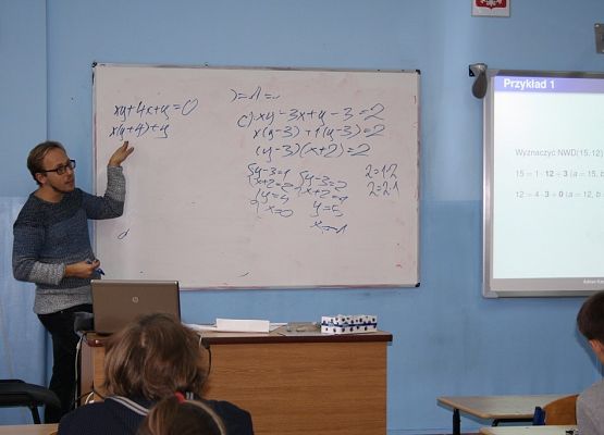 Równania diofantyczne grafika