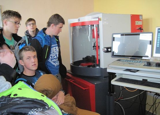 Czas na poważne decyzje grafika