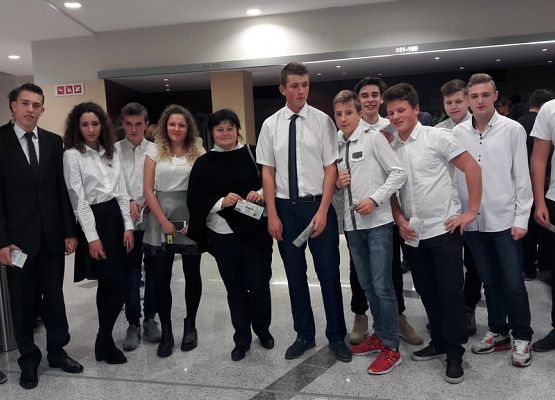 Gimnazjaliści w Teatrze Muzycznym w Gdyni grafika