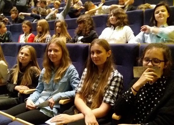 Gimnazjaliści w Teatrze Muzycznym w Gdyni grafika