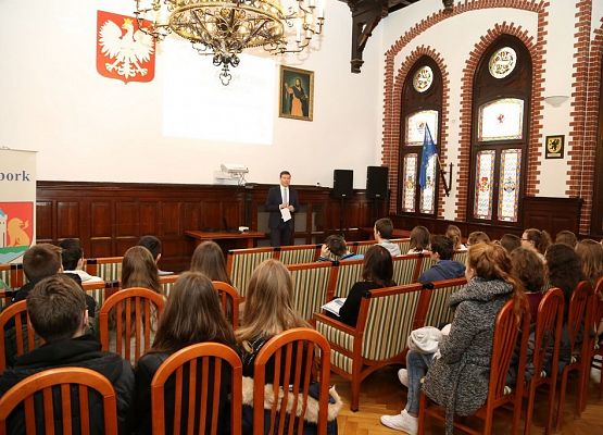 Klasa III b w Urzędzie Miejskim w  Lęborku grafika