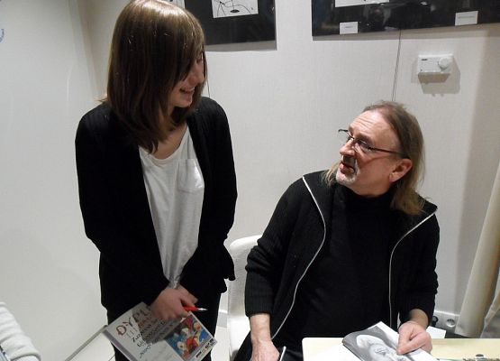 Pogodziła plastykę i rock n’rolla grafika