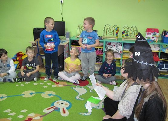 Hokus - pokus, czary-mary, niech się spełnią andrzejkowe  czary  – kolejne spotkanie czytelnicze dla najmłodszych grafika