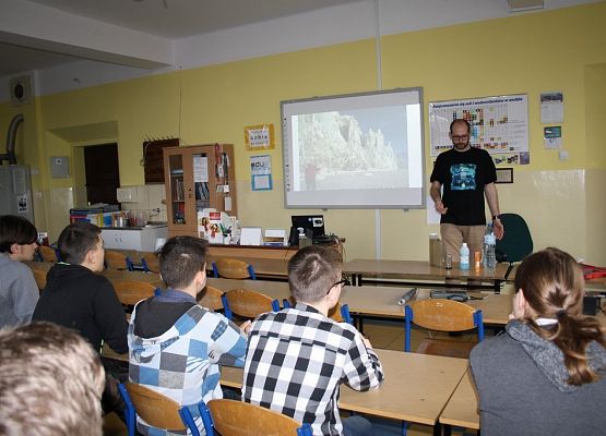 Warsztaty z hydrochemii z p. Adamem Nawrotem grafika