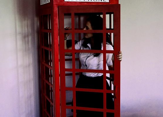 Uwaga! świeżo malowane grafika