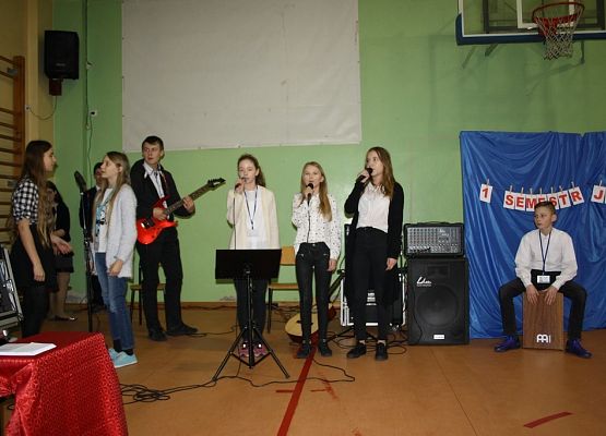 Czas na podsumowanie semestru! grafika