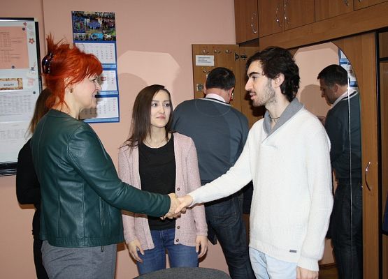 Lekcje z wolontariuszami z Włoch i Niemiec  – Erasmus+ grafika