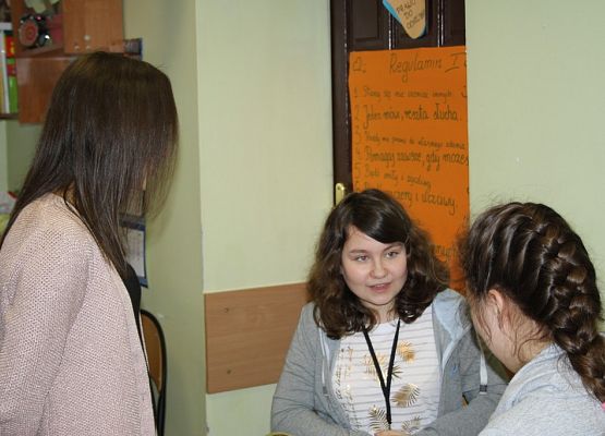 Lekcje z wolontariuszami z Włoch i Niemiec  – Erasmus+ grafika