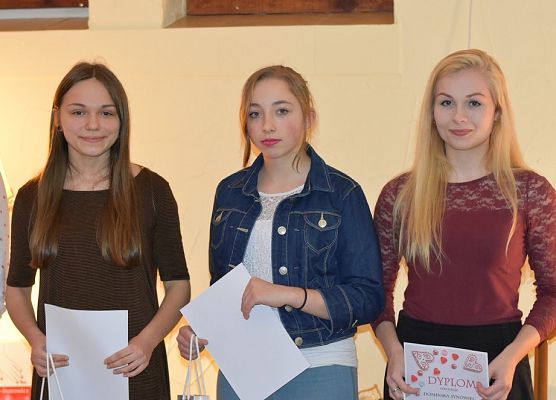 Sukces Ani w konkursie poetyckim grafika