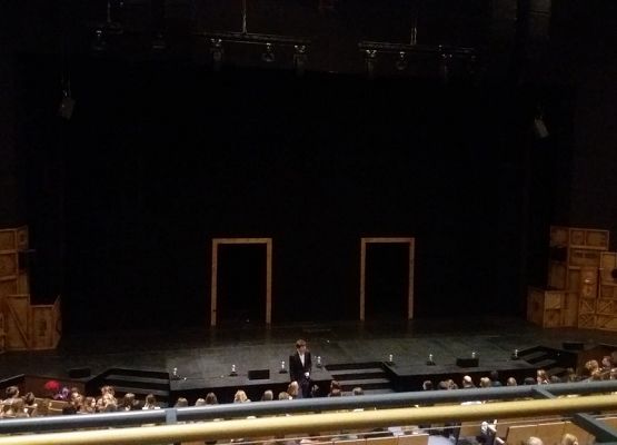 Piątkowy wieczór w Teatrze Muzycznym grafika