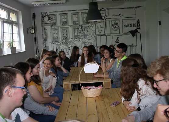 Spotkanie z młodymi wolontariuszami grafika