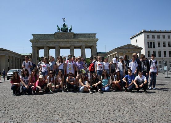 Wycieczka pełna atrakcji grafika