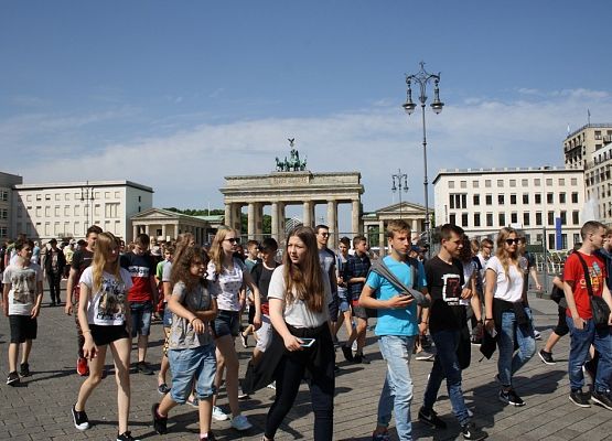 Wycieczka pełna atrakcji grafika