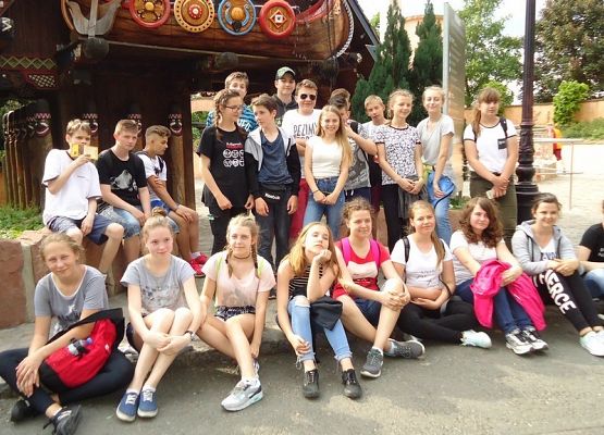 Wycieczka pełna atrakcji grafika