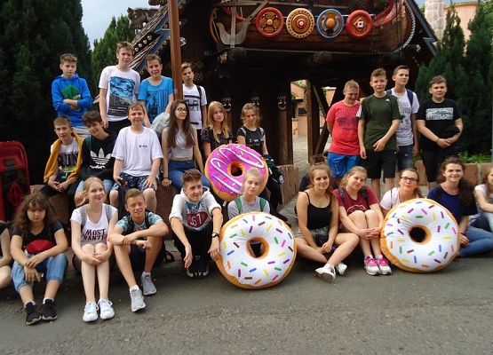 Wycieczka pełna atrakcji grafika