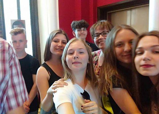 IIIA zdobyła Warszawę grafika