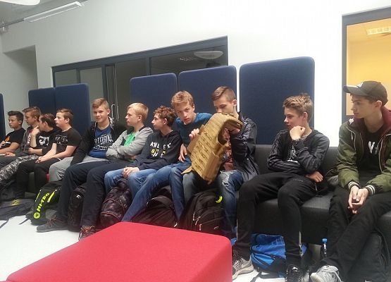 Ciekawa lekcja w terenie grafika