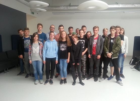 Ciekawa lekcja w terenie grafika