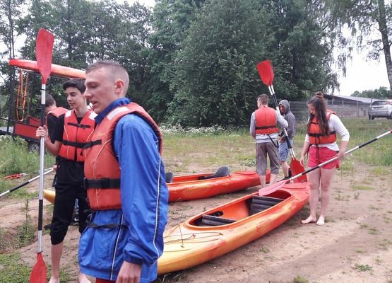 Hardcorowy spływ kajakowy grafika