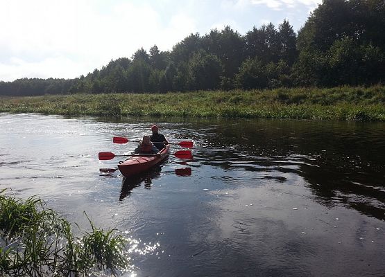 IIa i IIs na spływie kajakowym grafika