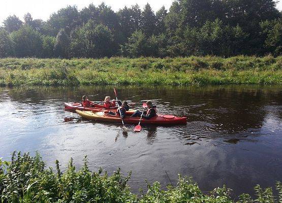 IIa i IIs na spływie kajakowym grafika