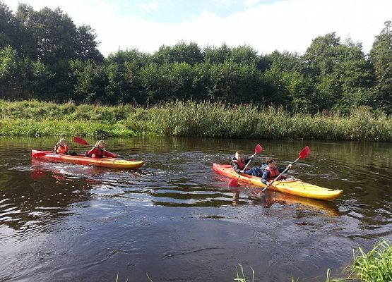 IIa i IIs na spływie kajakowym grafika