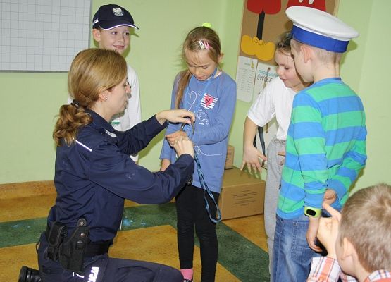 O bezpiecznej drodze do szkoły grafika