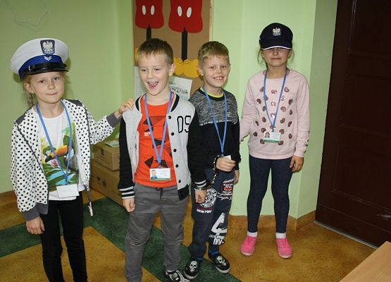 O bezpiecznej drodze do szkoły grafika