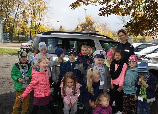 O bezpiecznej drodze do szkoły grafika