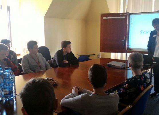 Z wizytą w lęborskim oddziale Banku Pekao grafika