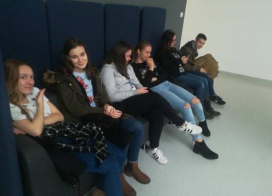 Trzecioklasiści  w NFM Production grafika