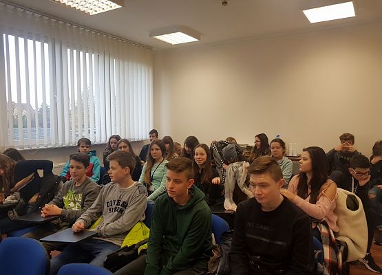 Klasa IIA w Urzędzie Skarbowym grafika