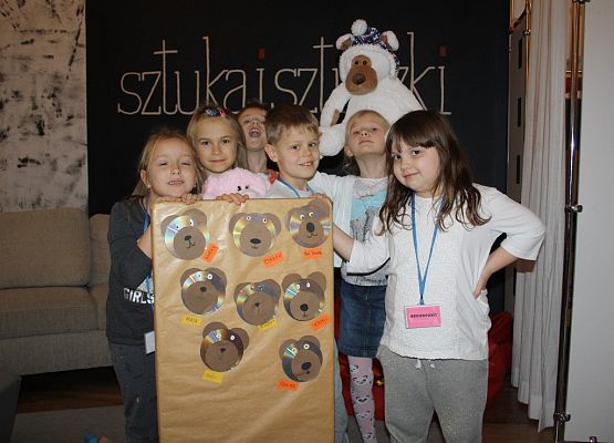 Światowy Dzień Pluszowego Misia grafika