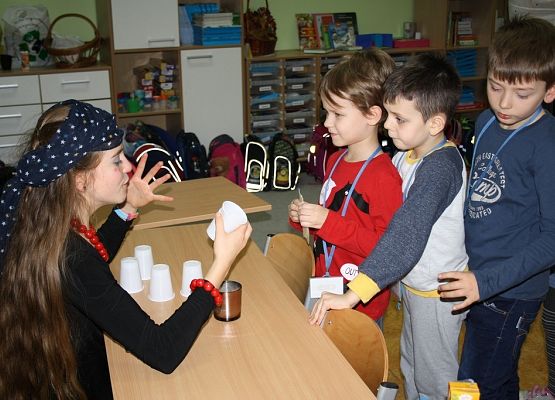 Andrzejkowe czary grafika