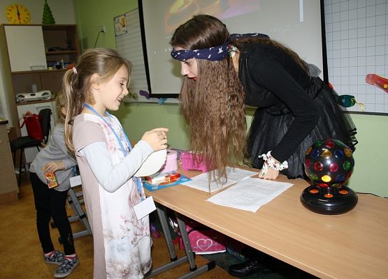 Andrzejkowe czary grafika