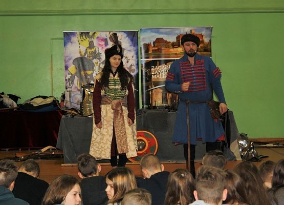 Pełna uroku ,,Żywa lekcja historii” grafika