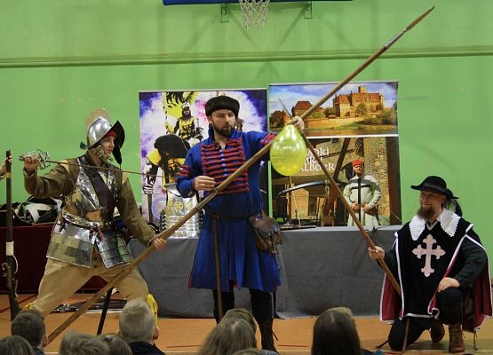 Pełna uroku ,,Żywa lekcja historii” grafika