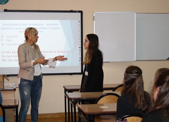 Projekt „RównoWaga. Siła słów bez hejtu” grafika