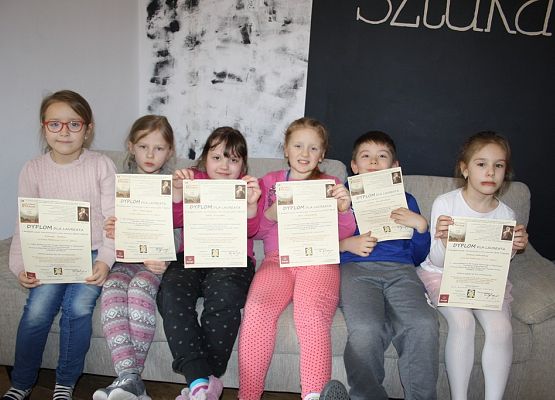 "Księga wyjścia" - rozstrzygnięcie konkursu plastycznego grafika