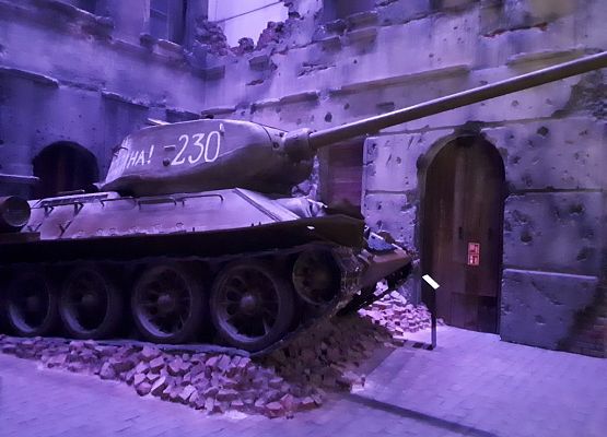 Klasa VIIa i IId w Muzeum II Wojny Światowej grafika