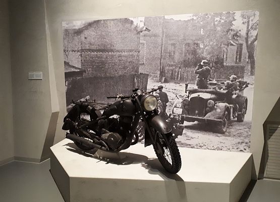 Klasa VIIa i IId w Muzeum II Wojny Światowej grafika