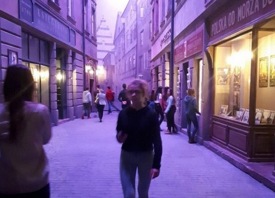 Klasa VIIa i IId w Muzeum II Wojny Światowej grafika