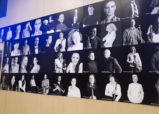 Piątkowy wieczór w Teatrze Muzycznym grafika