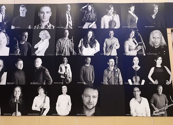 Piątkowy wieczór w Teatrze Muzycznym grafika