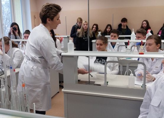 Targi edukacyjne grafika