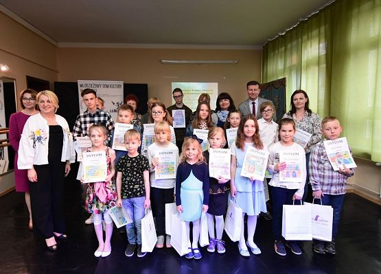 Pierwszoklasiści nagrodzeni w konkursie grafika