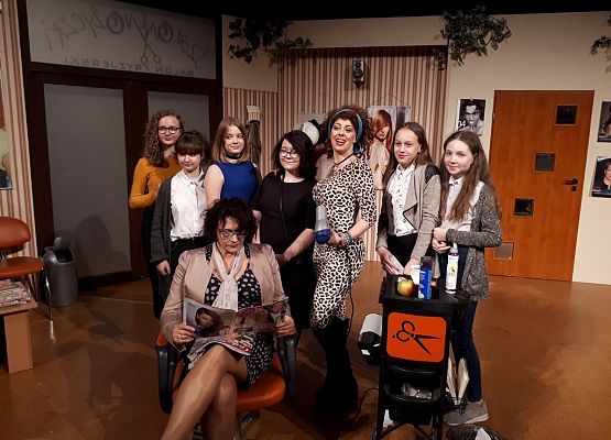 Wizyta w salonie fryzjerskim grafika